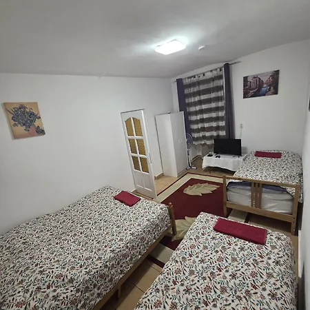 Erik * ブダペスト