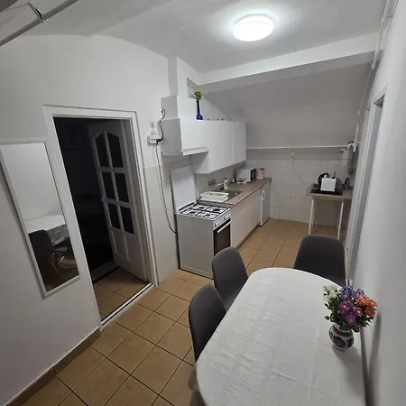 Erik Lägenhet Budapest